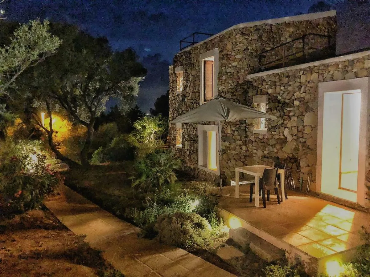 Eucalipti 1 Villa Capitana